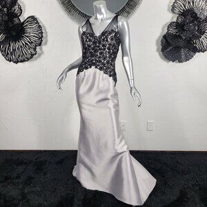 NWT~$685~FERIANI~SZ 8~BLACK BEADED SILVER GRAY MERMAID PROM EVENING GOWN DRESS